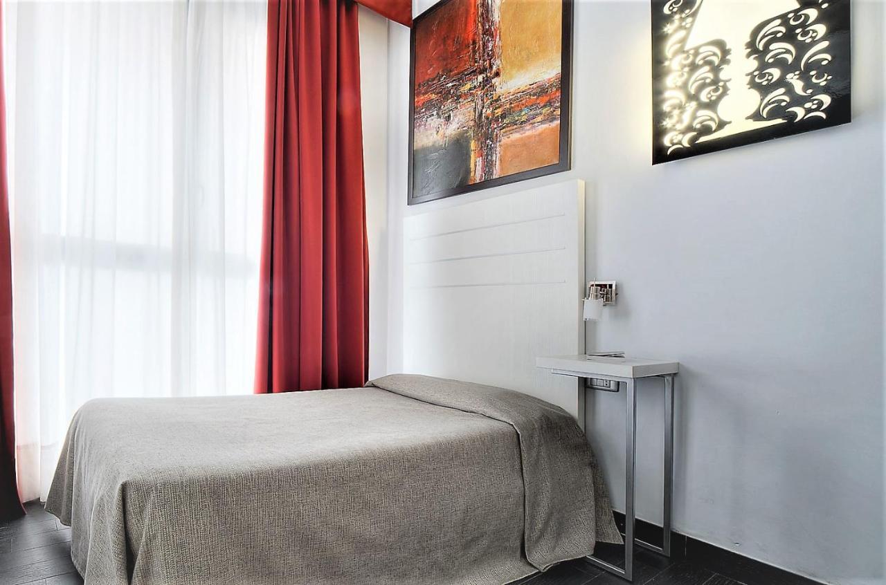 Hotel Aaron Mestre